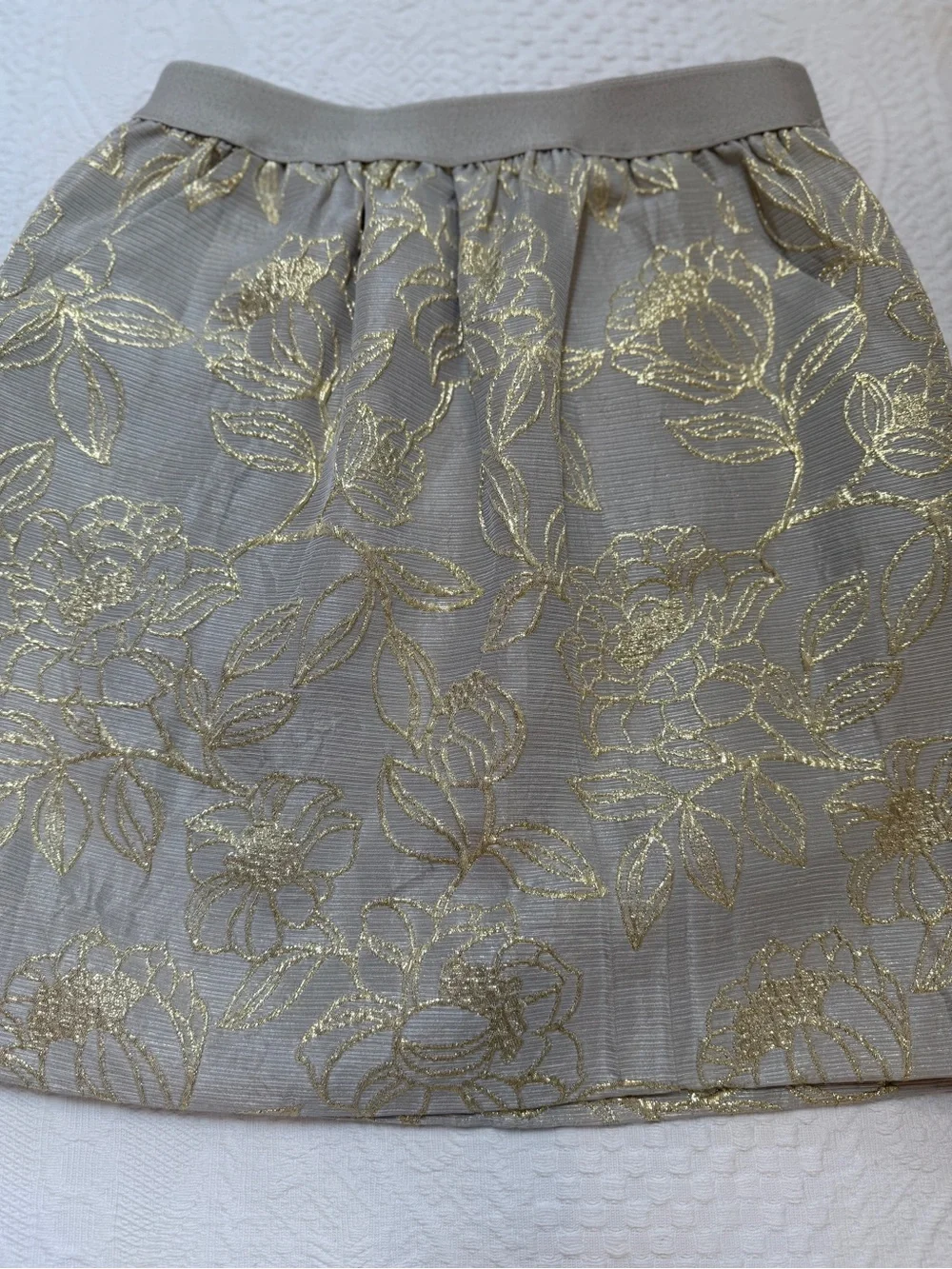 Women’s Gold Metallic Floral Brocade A-Line Skirt Elastic Waist XS Has Pockets!